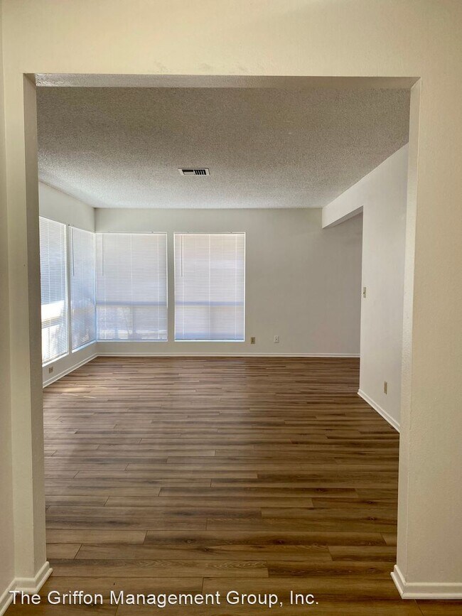 Foto del edificio - 2 br, 2 bath House - 41904 Briarwood Avenue