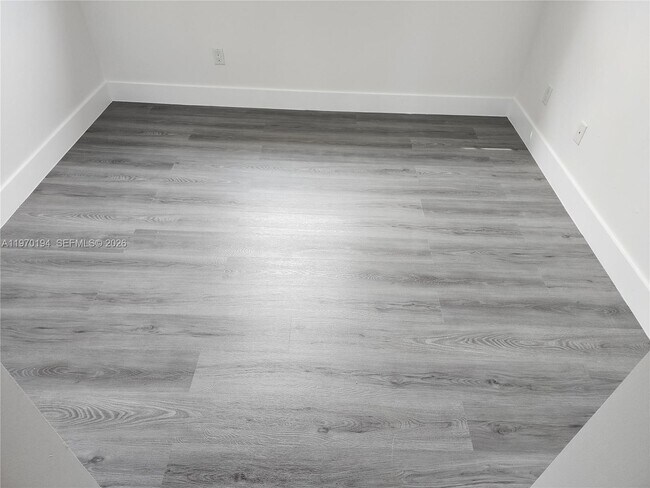 Foto del edificio - 2615 SW 81st Terrace