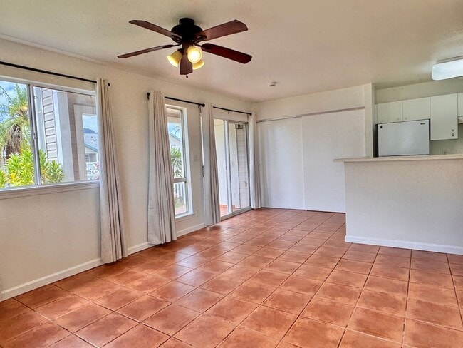 Building Photo - 2 Bed/1.5 Bath Halelani Village Condo with a Fenced Yard