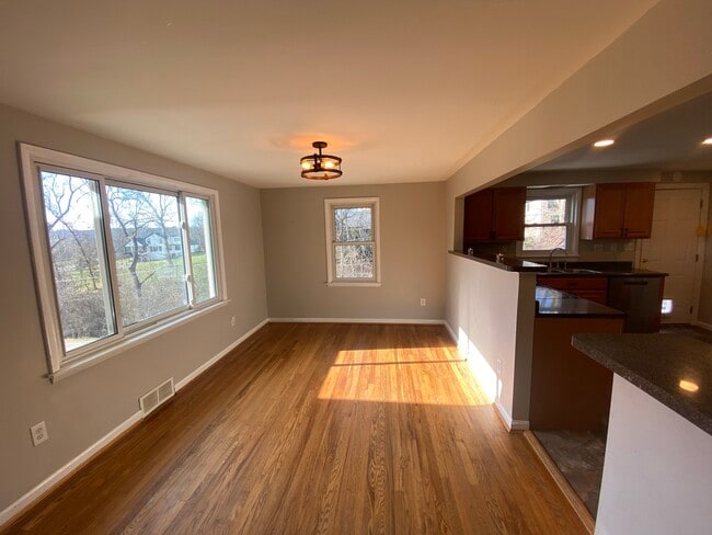 Foto del edificio - 9645 Loveland Madeira Rd