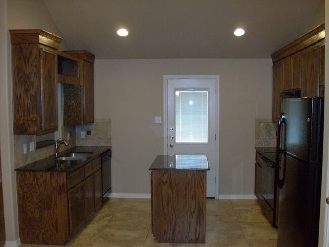 Foto del edificio - Gorgeous 2 bed/2 bath near Bunny Trail in ...