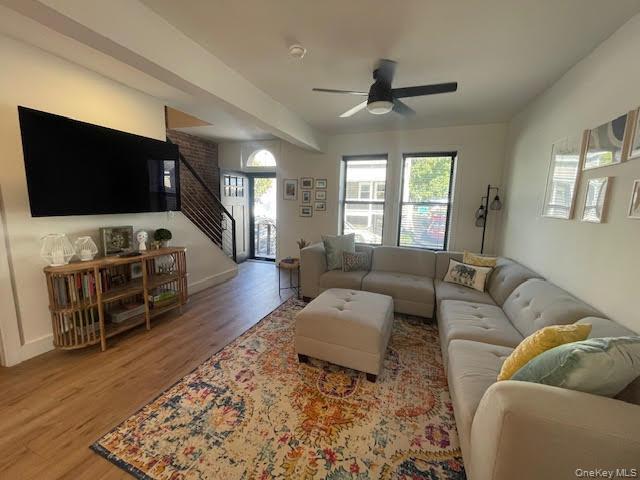 Foto del edificio - 12 South St