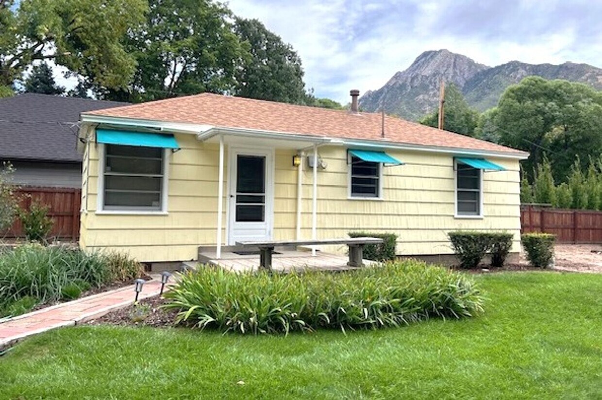 Foto principal - 1 Bedroom Bungalow in Holladay