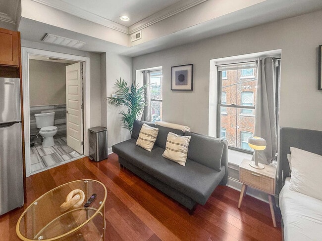 Building Photo - 1149 N 3rd St