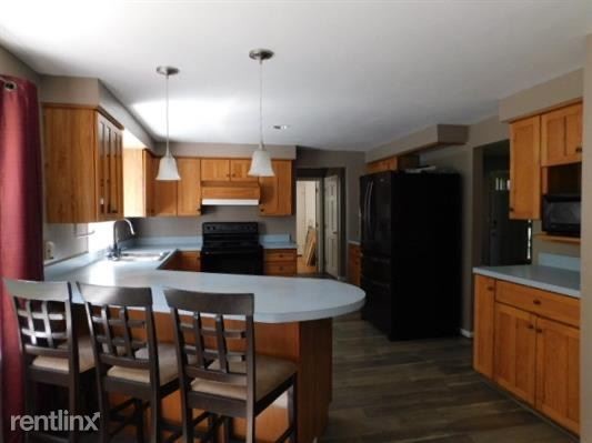 Foto del edificio - 4 br, 2.5 bath House - 12 Hubbard Hill Rd