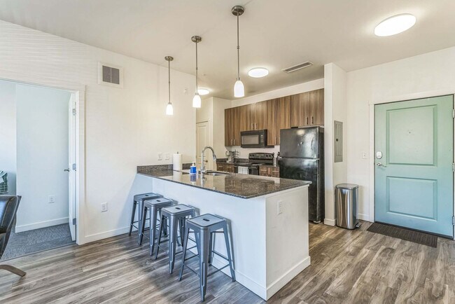 Foto del edificio - 305 E Front St