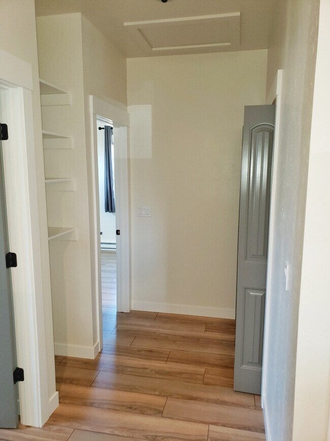 Building Photo - 501 S 12th St