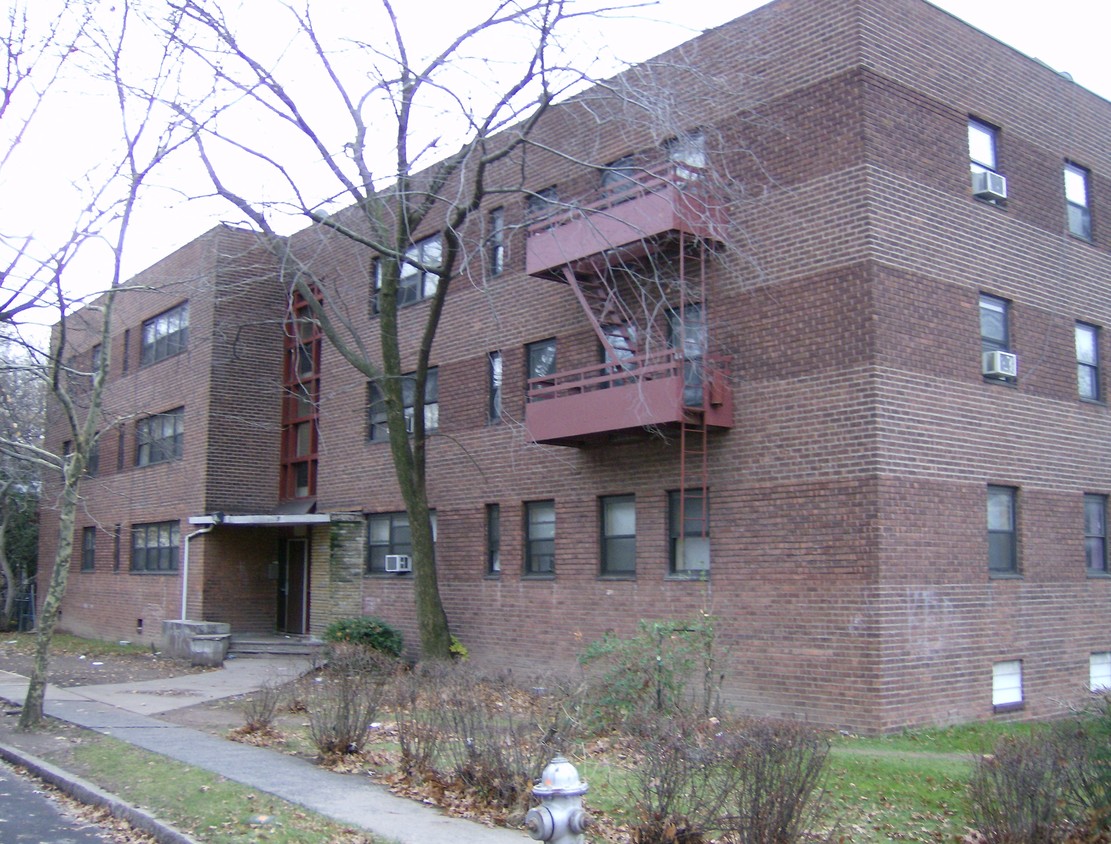 Primary Photo - East Orange Comm Homes