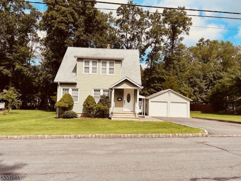 Primary Photo - 21 Intervale Rd