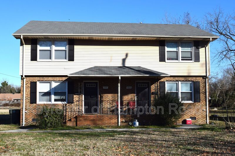 Primary Photo - 215 A Settlers Landing Rd