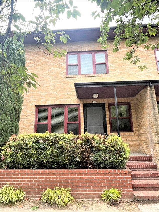 Primary Photo - 2 bedroom Townhouse with free onsite parki...