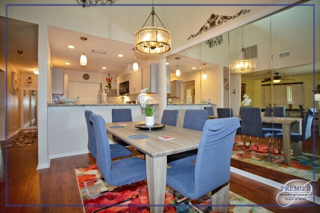 Foto del edificio - **FULLY FURNISHED SEASONAL RENTAL**BONITA SPRINGS**GATED COMMUNITY**