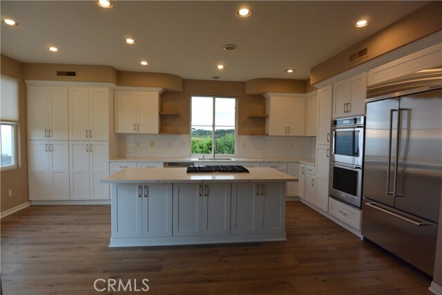 Building Photo - 50 Tidal Surf