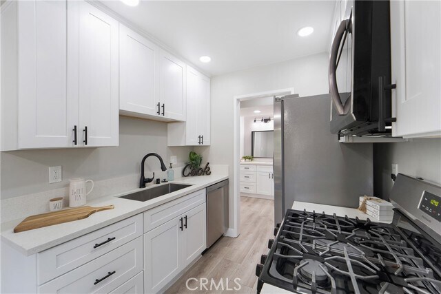 Foto del edificio - 1350 W Lambert Rd