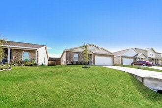 Building Photo - 14191 Green Wing Cir