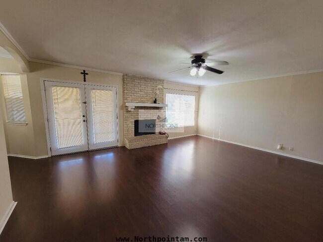 Foto del edificio - Charming 3 bedroom home ready for immediat...
