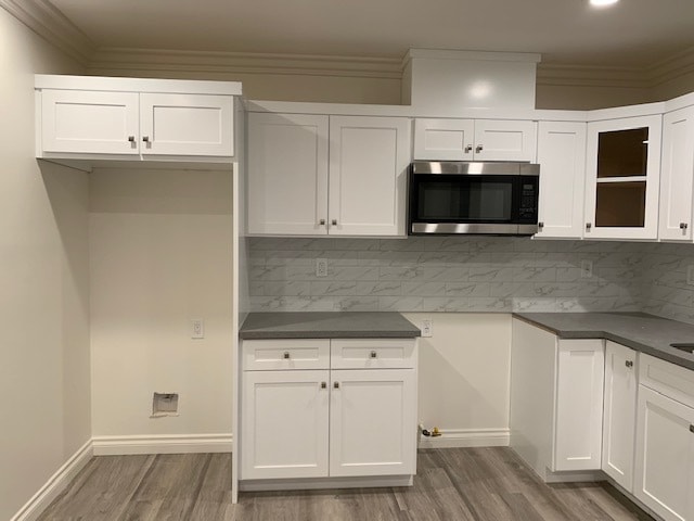 Building Photo - 6913 Vinevale Ave