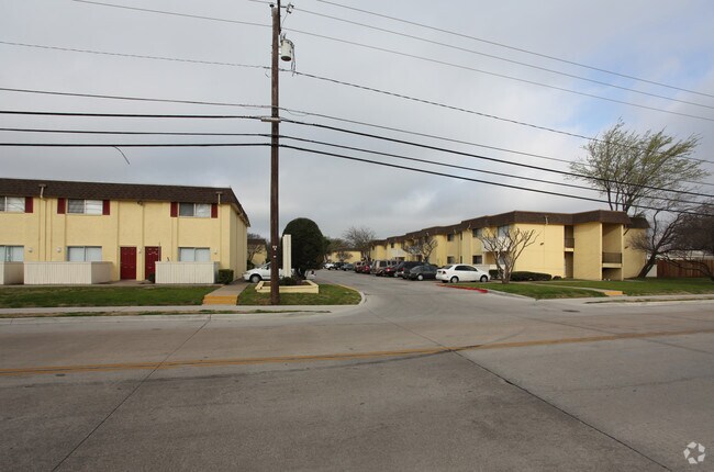 Foto del edificio - Chivas West Apartments