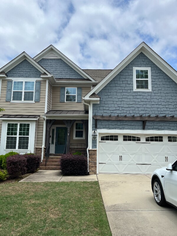 Building Photo - 304 Silver Bluff St