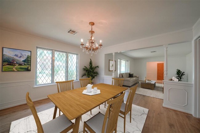 Foto del edificio - 6415 Kury Ln