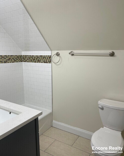 Building Photo - 12 Harris St