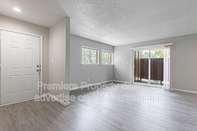 Building Photo - 8441 Kessler St