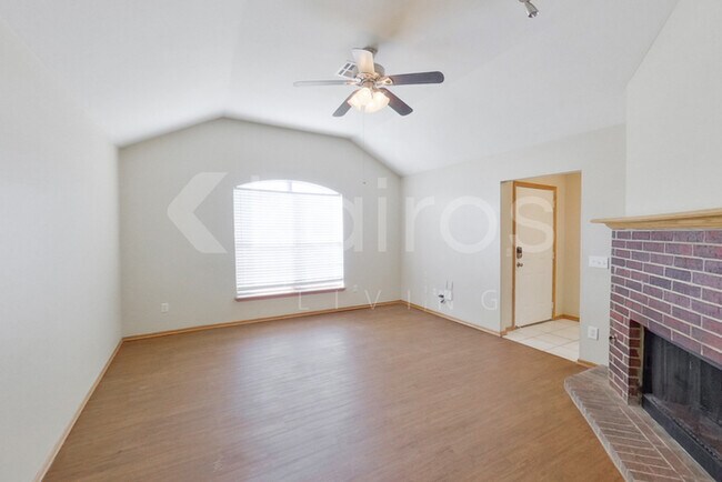 Foto del edificio - 1129 NE 8th St