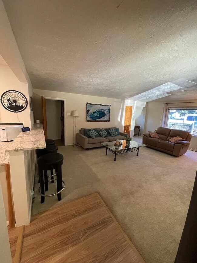 Foto del edificio - 1025 N Fargo St