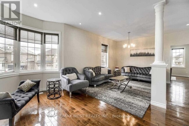 Building Photo - 1200 Langley Cir