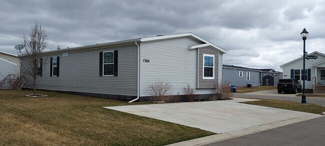 Building Photo - 4162 Cullen Rd