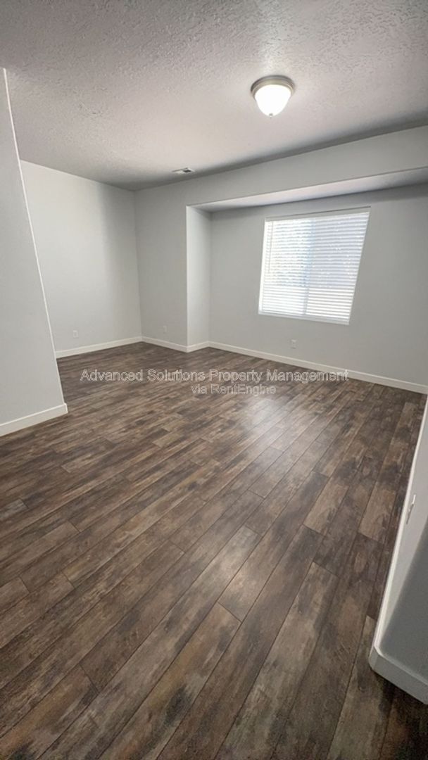 Foto del edificio - 7732 Founder Point Ln