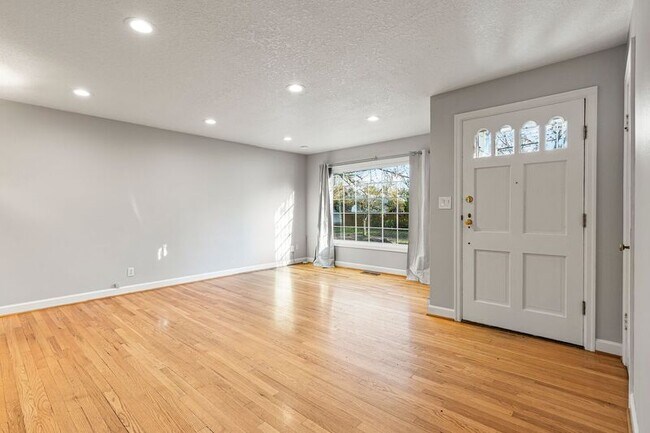 Foto del edificio - 4317 SE Lexington St