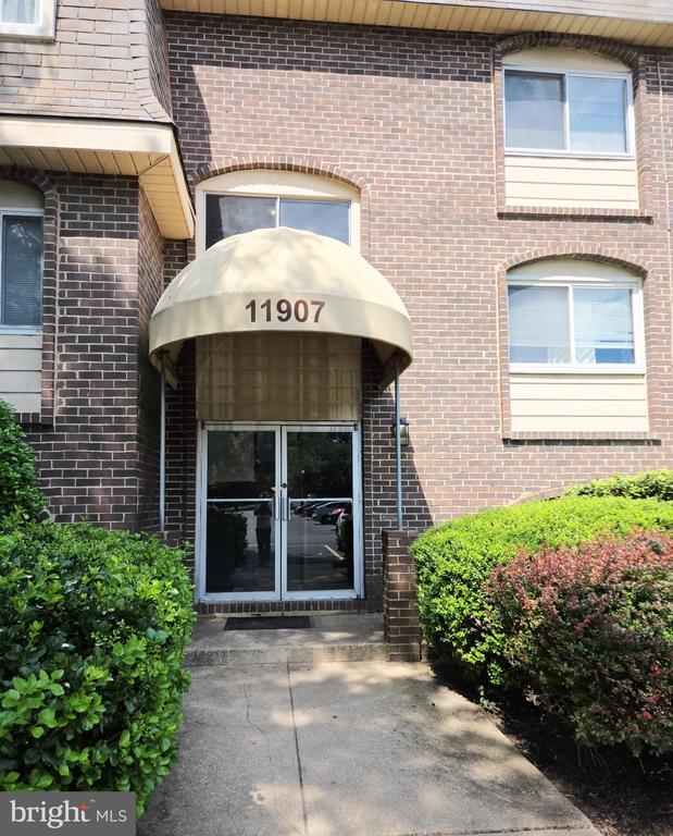 Building Photo - 11907 Tarragon Rd