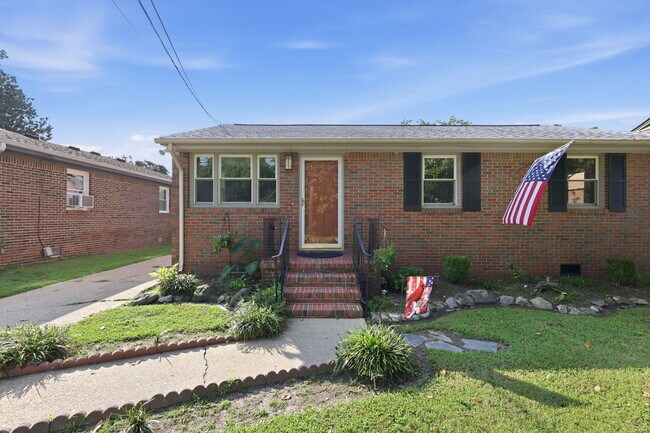 Foto del edificio - 727 Osborn Ave