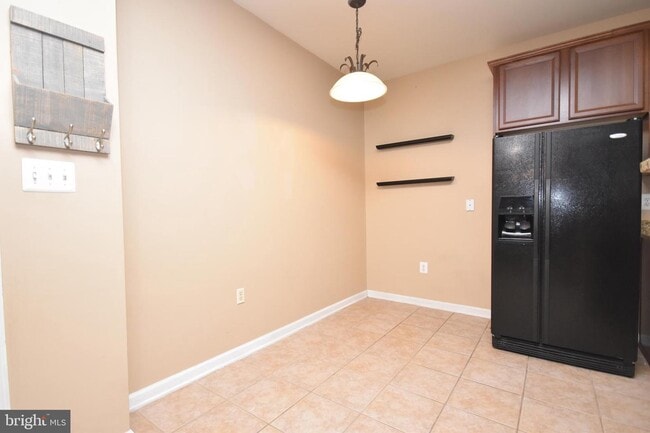 Building Photo - 9711 Handerson Pl