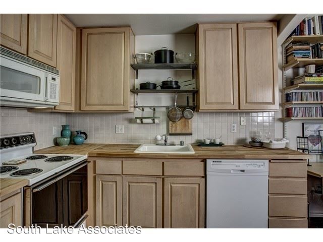 Building Photo - 3271 SW Avalon Way