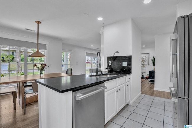 Foto del edificio - 741 47th Pl S