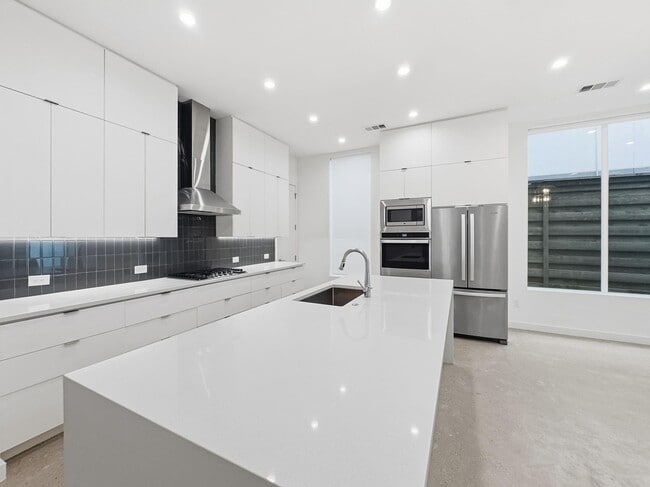 Photo - 4814 Manett St Townhome