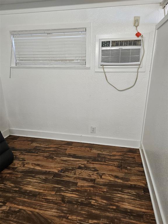 Building Photo - 1513 Lazy Ln