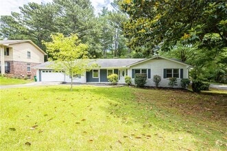 Building Photo - 2519 Lauderdale Dr NE