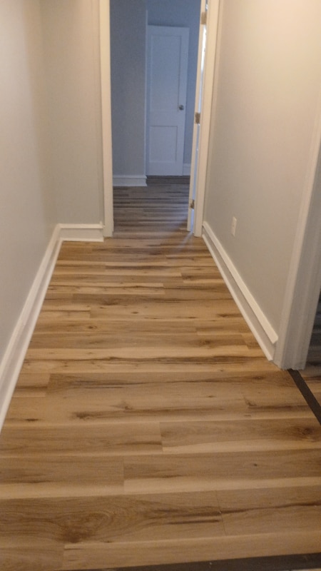 Building Photo - 523 W Nedro Ave