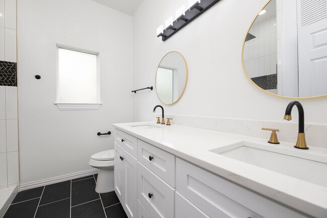 Foto del edificio - 1411 McKinley Ave