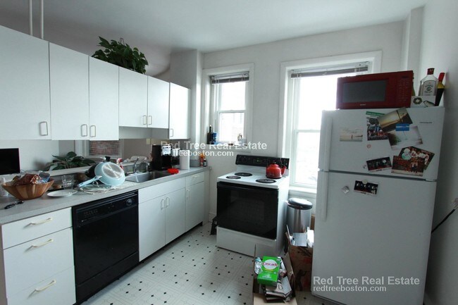 Foto del edificio - 199 Winthrop Rd