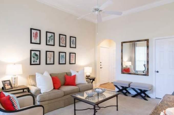 Foto principal - 1 bedroom in Houston TX 77058