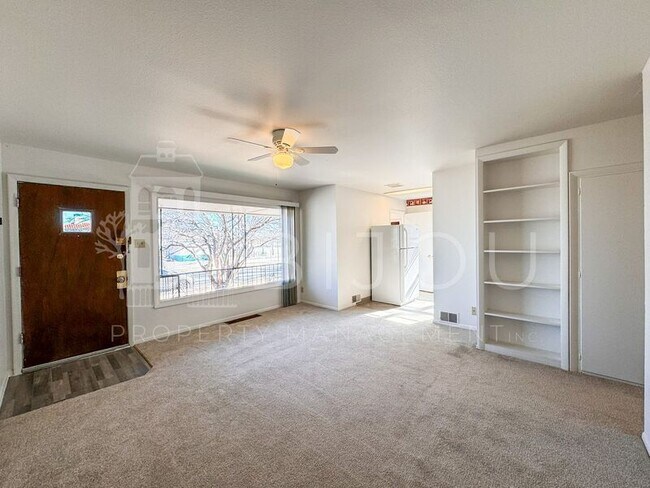 Foto del edificio - 618 Prospect Lake Dr