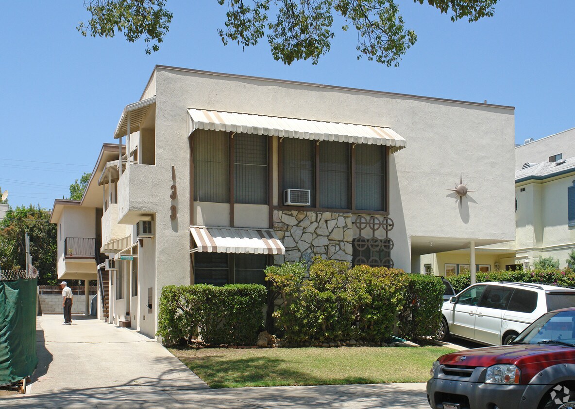 Building Photo - 133 S Swall Dr