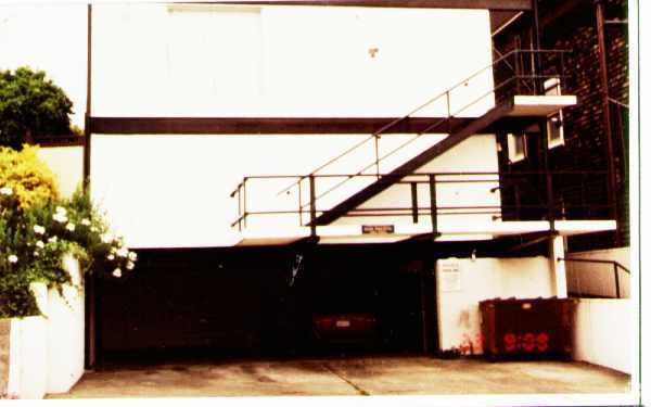 Building Photo - Milvia Apartments