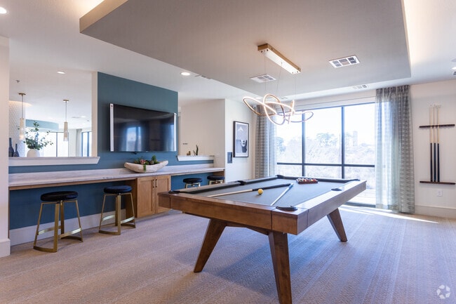 Interior Photo - Alexan Memorial