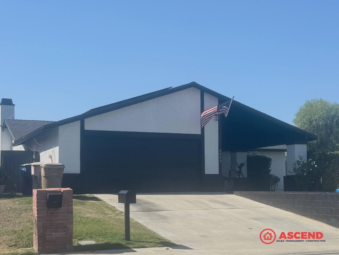 Foto principal - Beautiful 3 Bedroom Home in Southwest!