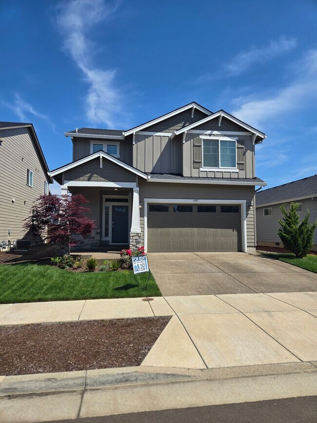Foto del edificio - Newer 3 bedroom 2 bath home in SE Albany, close to LBCC, Easy drive to Corvallis, Lebanon or I-5